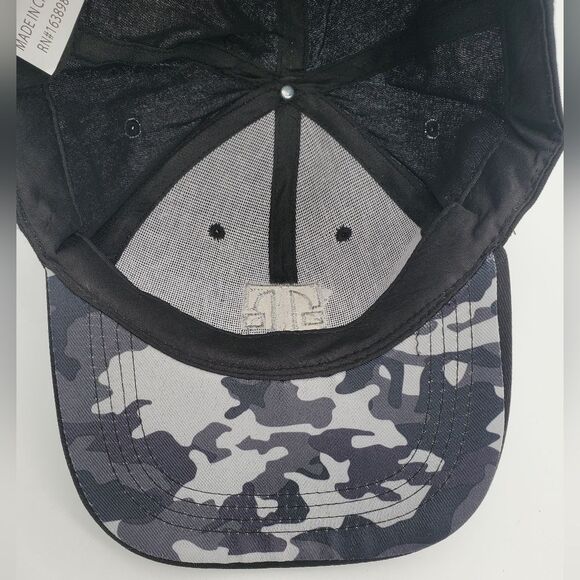 T-Mobile Tuesdays Patriotic U.S.A  Flag Adjustable Strap Black Baseball Cap - Picture 6 of 6